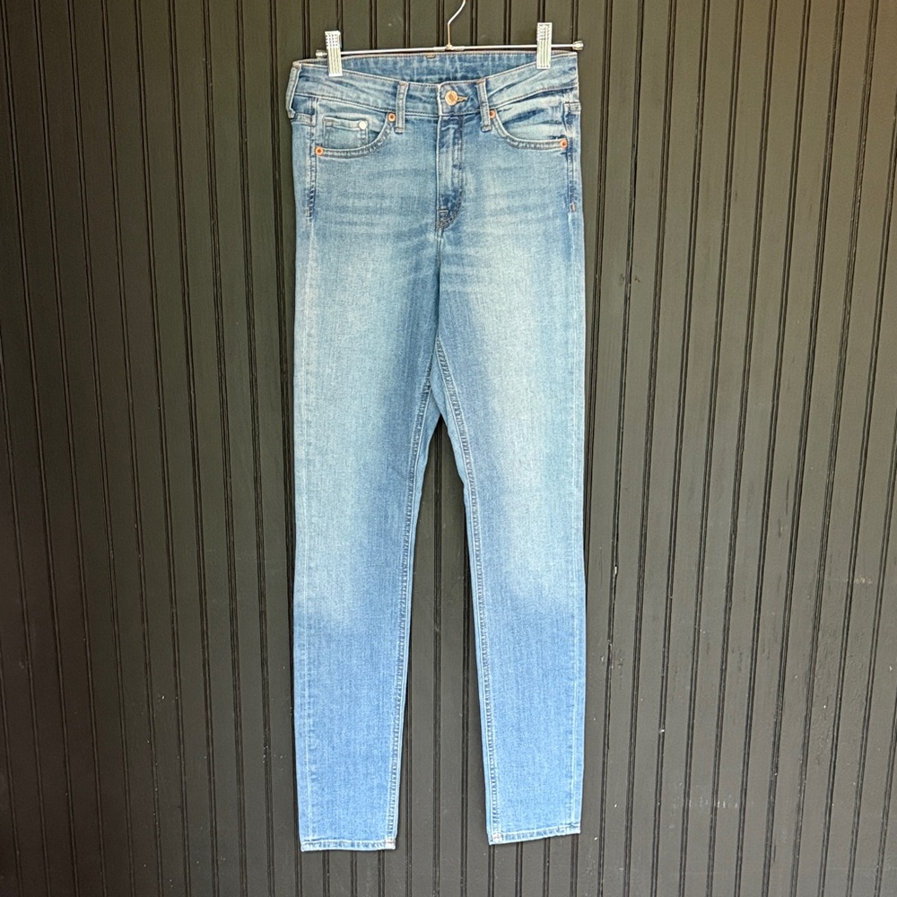 H&M Light Blue Skinny Jeans
